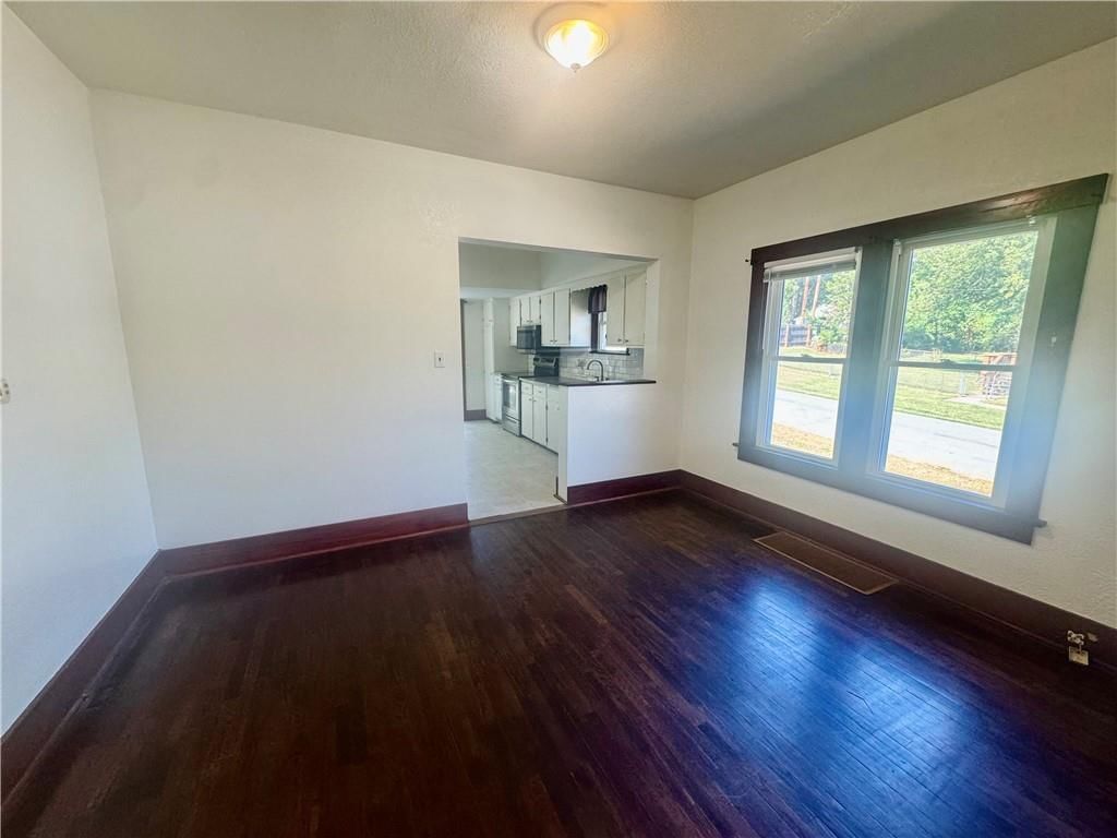 1011 N Broadway Street — photo 7