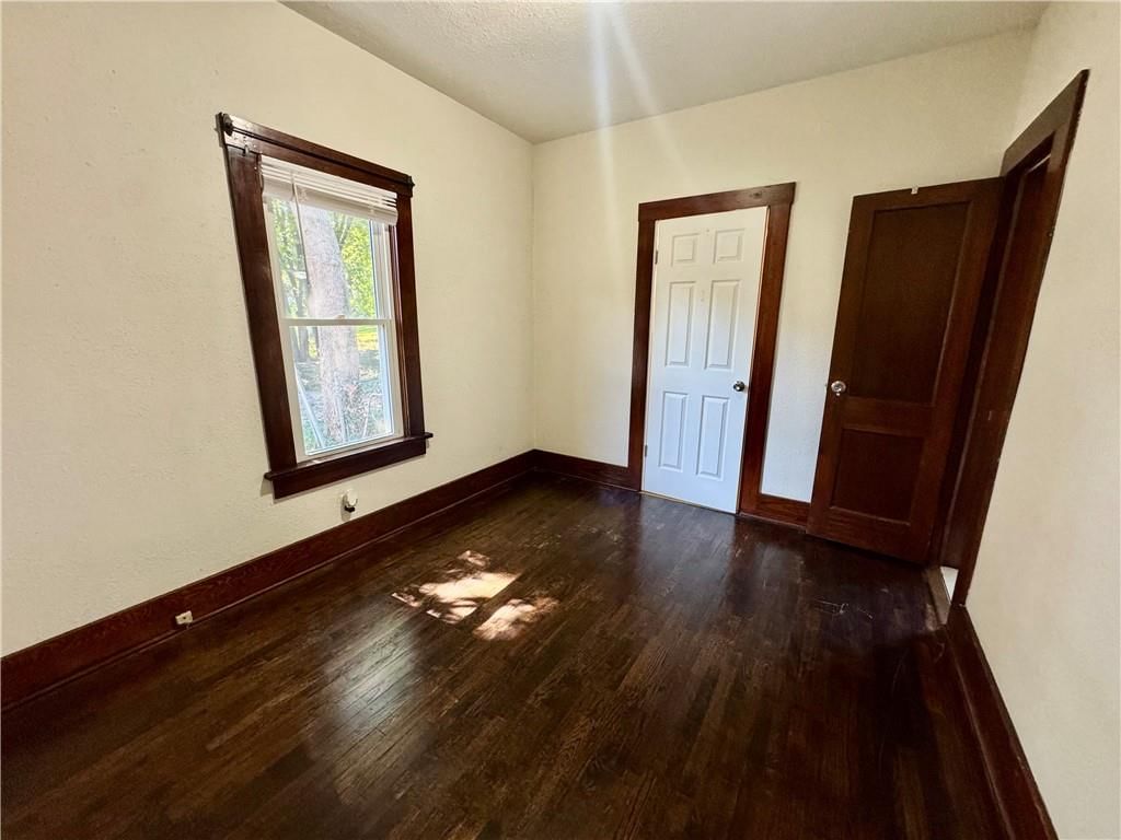 1011 N Broadway Street — photo 11