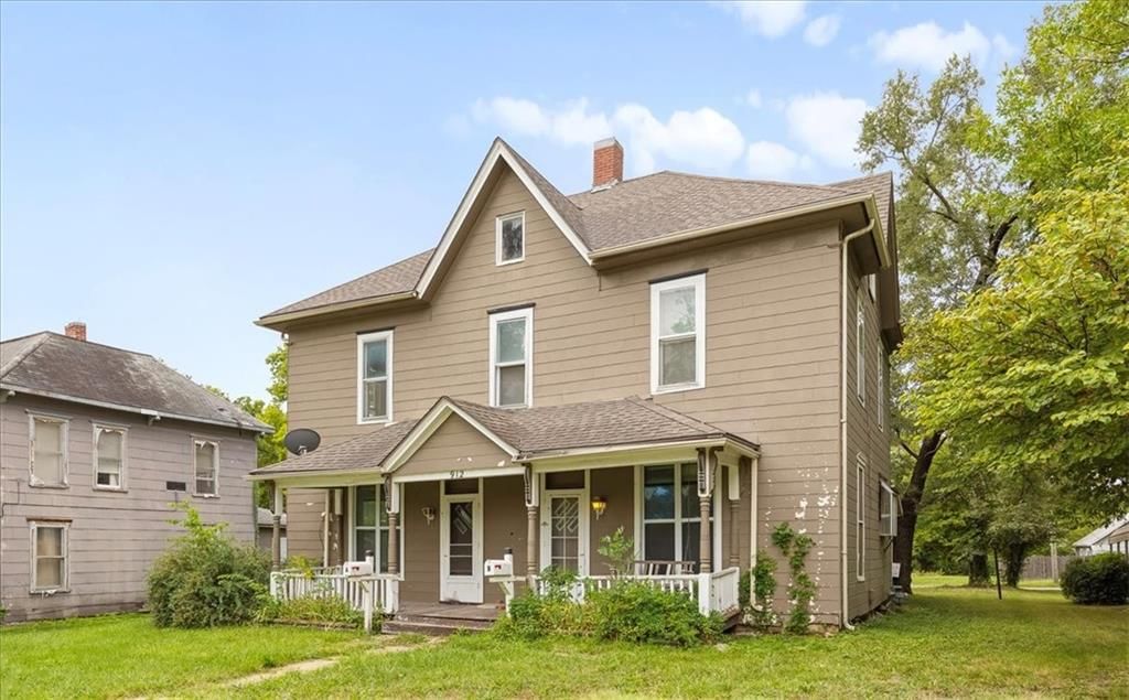 912 N Main Street, Ottawa, KS