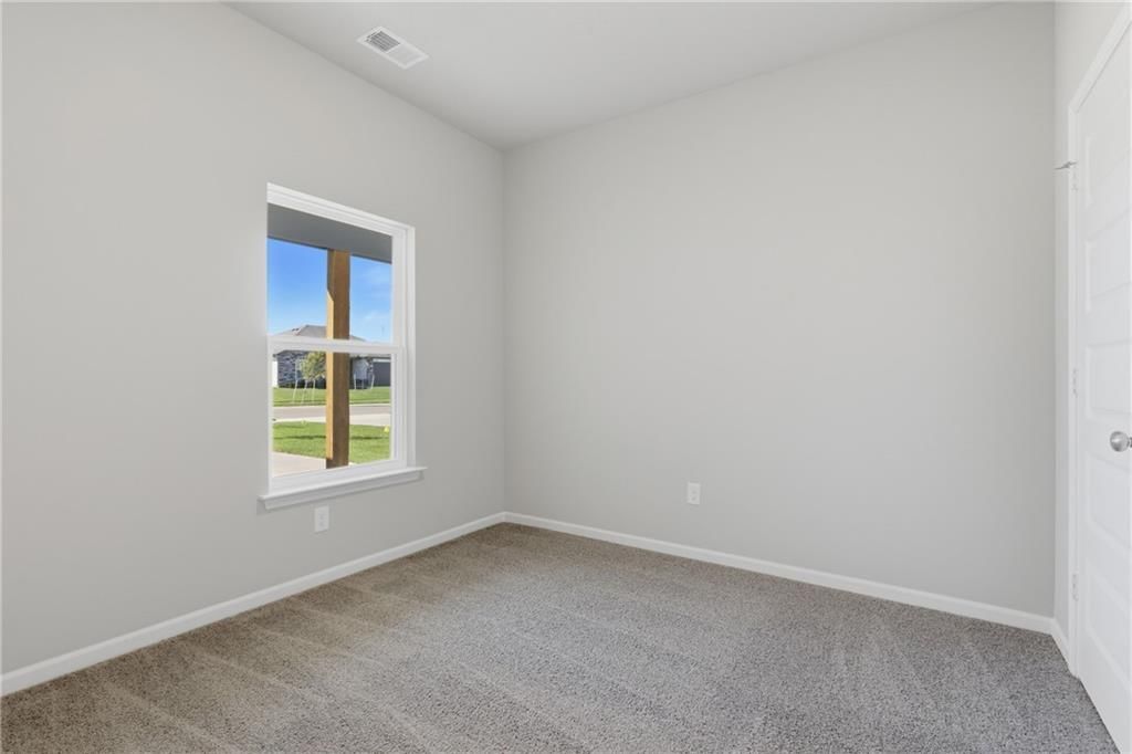 534 W Fountain Street — photo 16