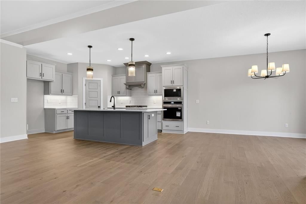 7060 NW Yulich Court — photo 6