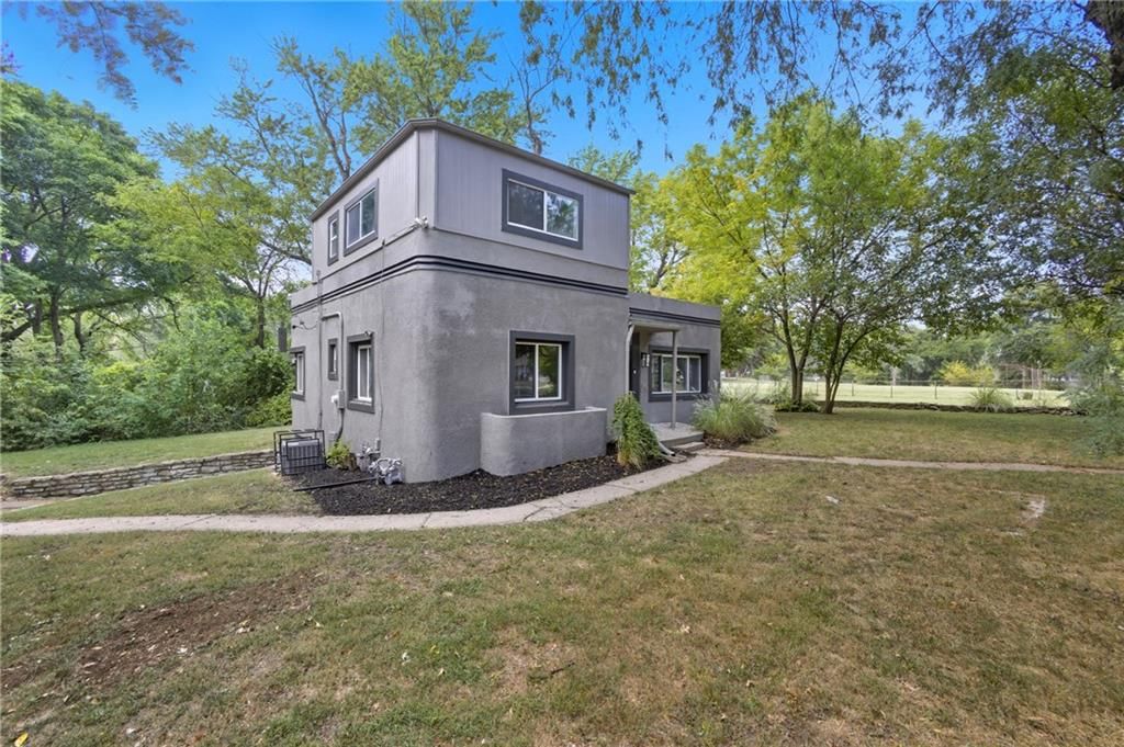 7300 Brooklyn Avenue — photo 3