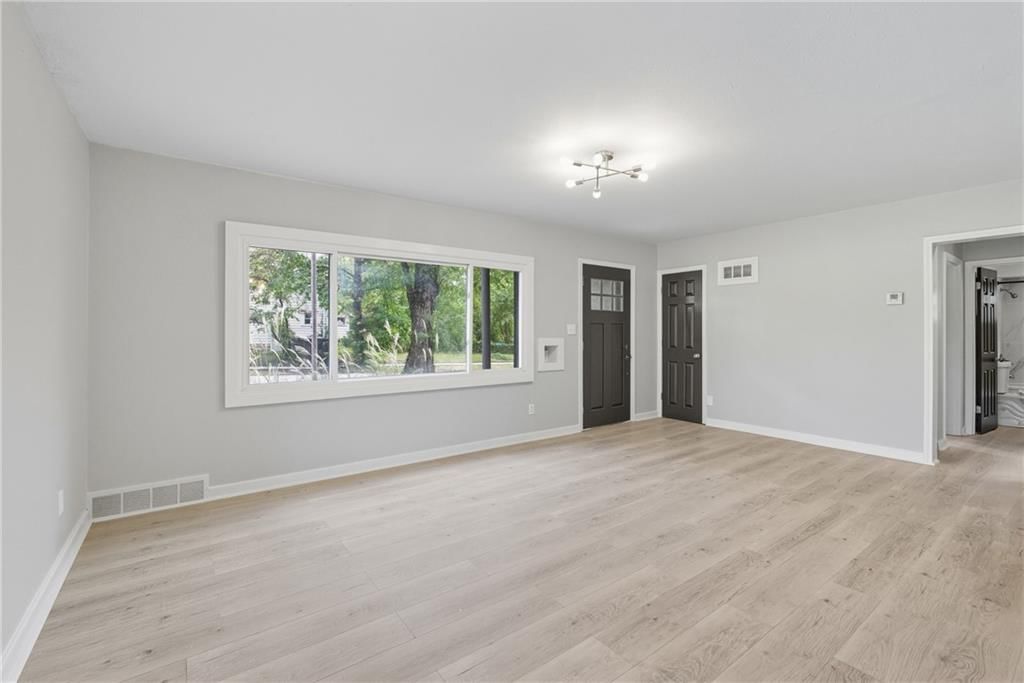 7300 Brooklyn Avenue — photo 7