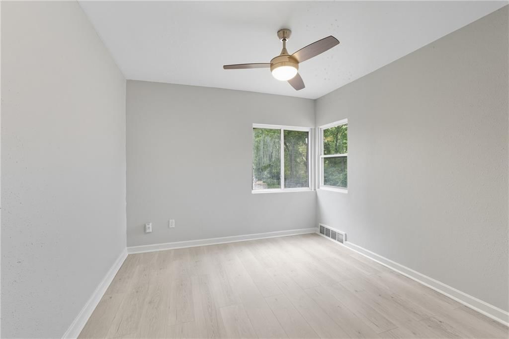 7300 Brooklyn Avenue — photo 10