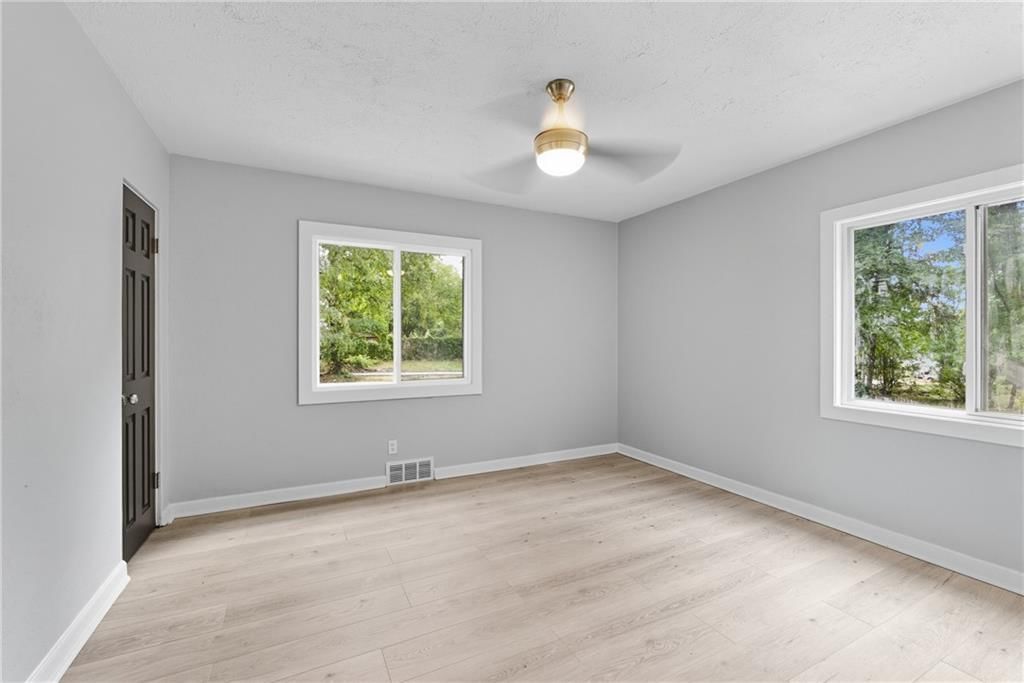 7300 Brooklyn Avenue — photo 12