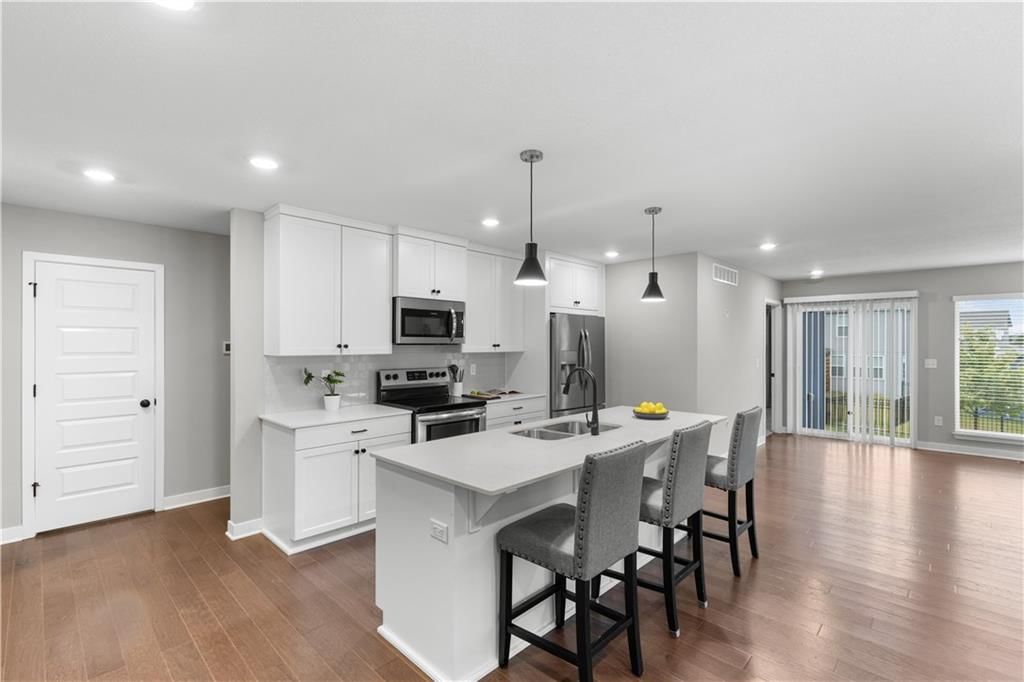 8808 SW 9th Street — photo 5