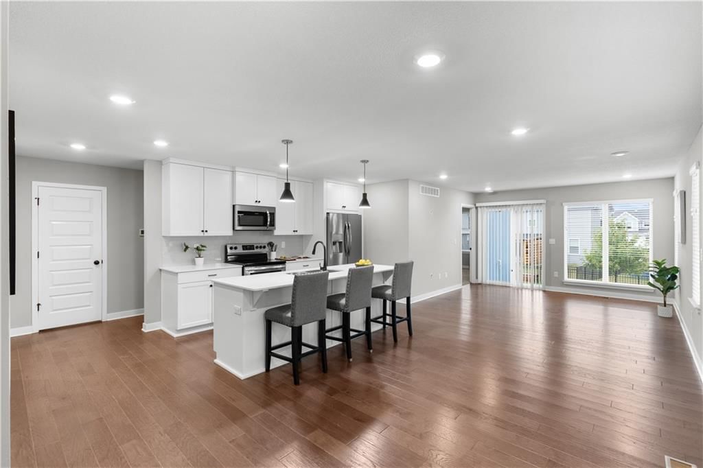 8808 SW 9th Street — photo 6