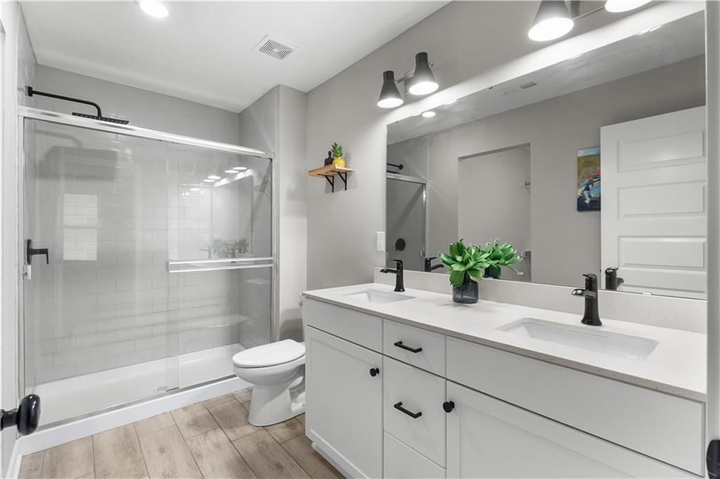 8808 SW 9th Street — photo 17