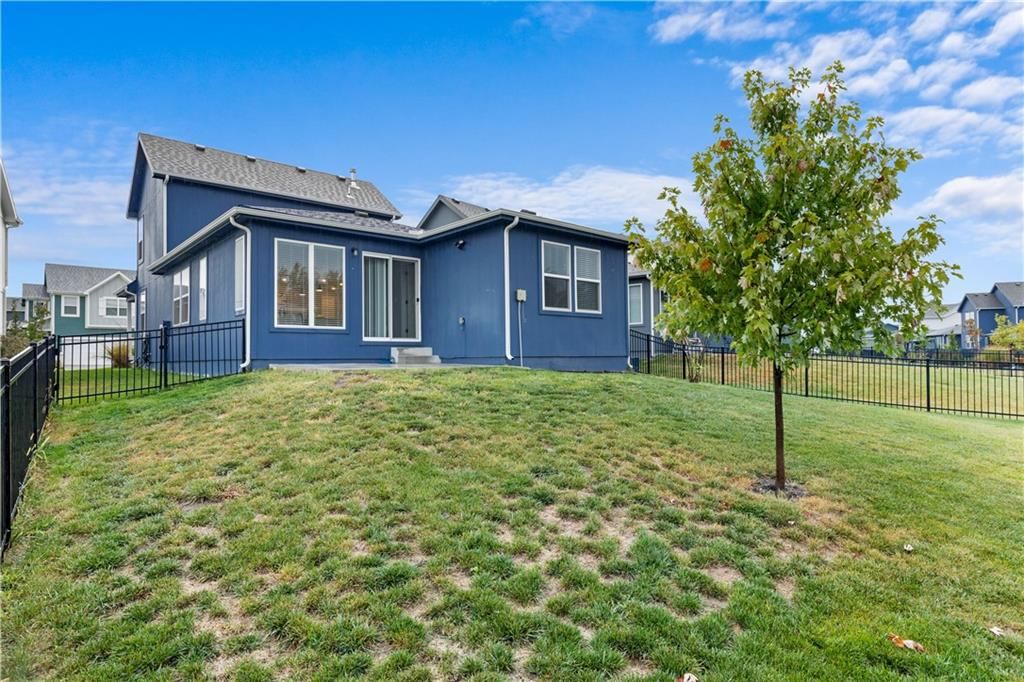 8808 SW 9th Street — photo 22