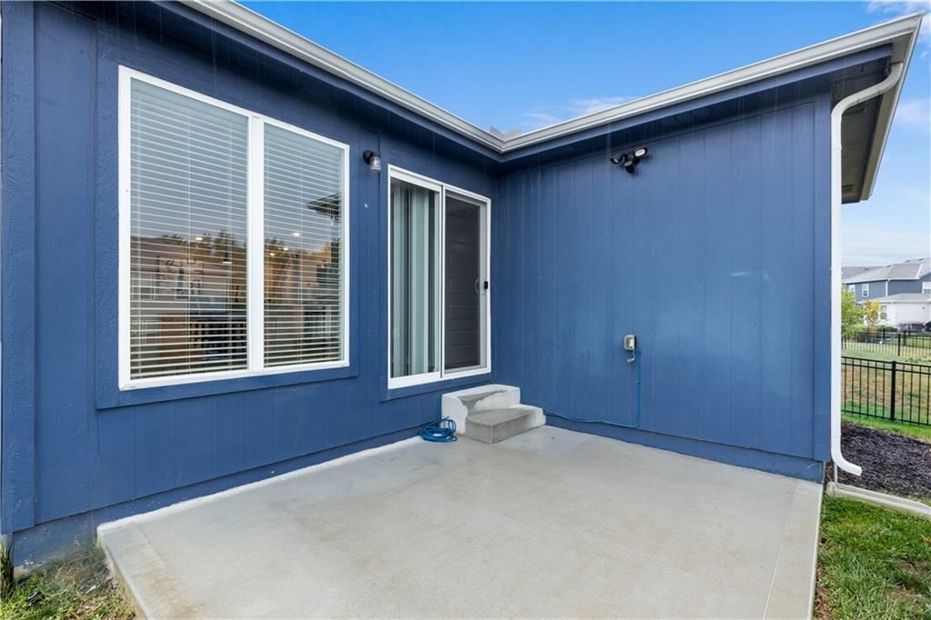 8808 SW 9th Street — photo 23