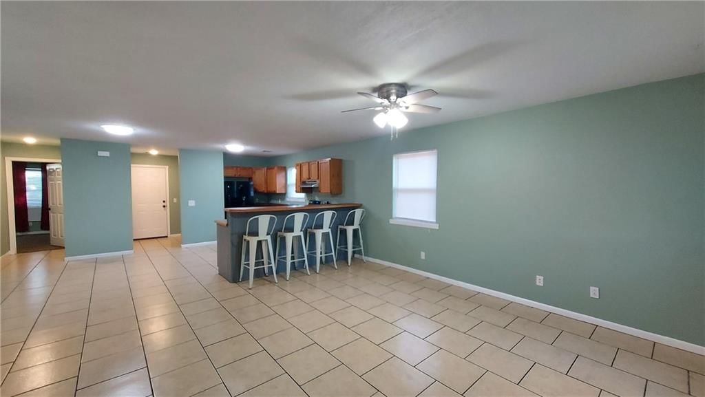 310 E Park Street — photo 5