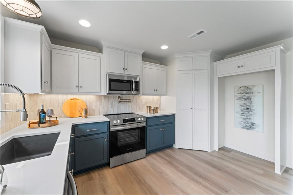 2200 SE Oak Ridge Drive — photo 8