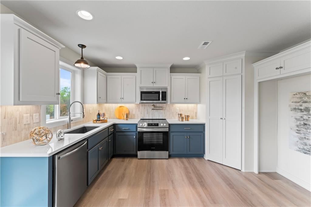 2200 SE Oak Ridge Drive — photo 10