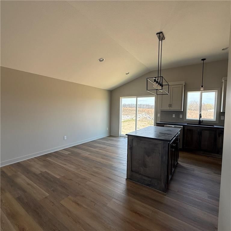 2112 SE Oak Ridge Drive — photo 4