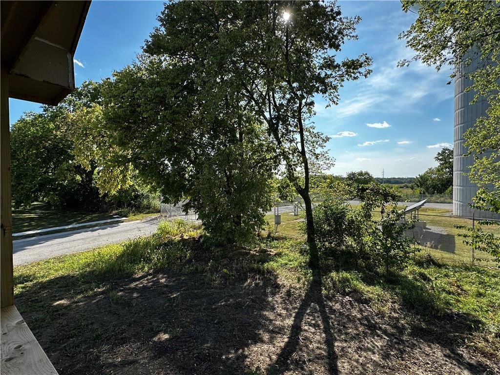 11902 N Bellaire Avenue — photo 35