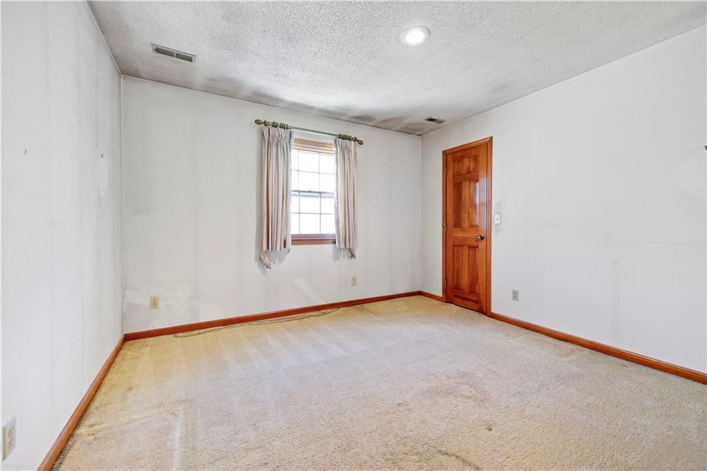 11905 Madison Avenue — photo 26