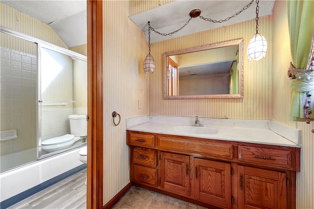 11905 Madison Avenue — photo 27