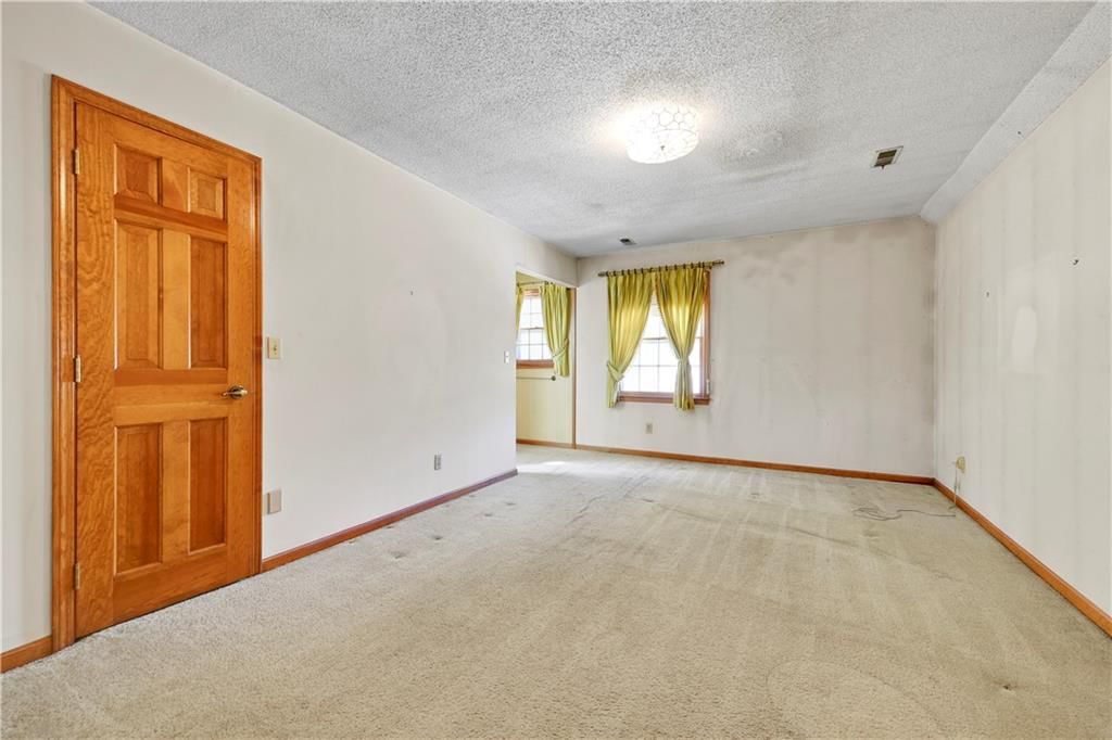 11905 Madison Avenue — photo 29