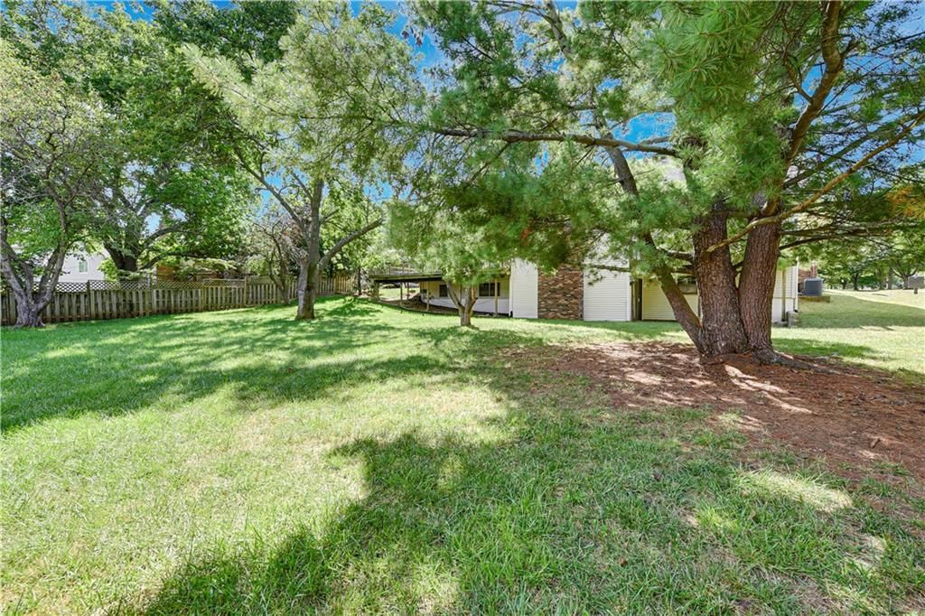 11905 Madison Avenue — photo 36