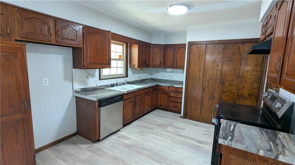 7236 Crisp Avenue — photo 20