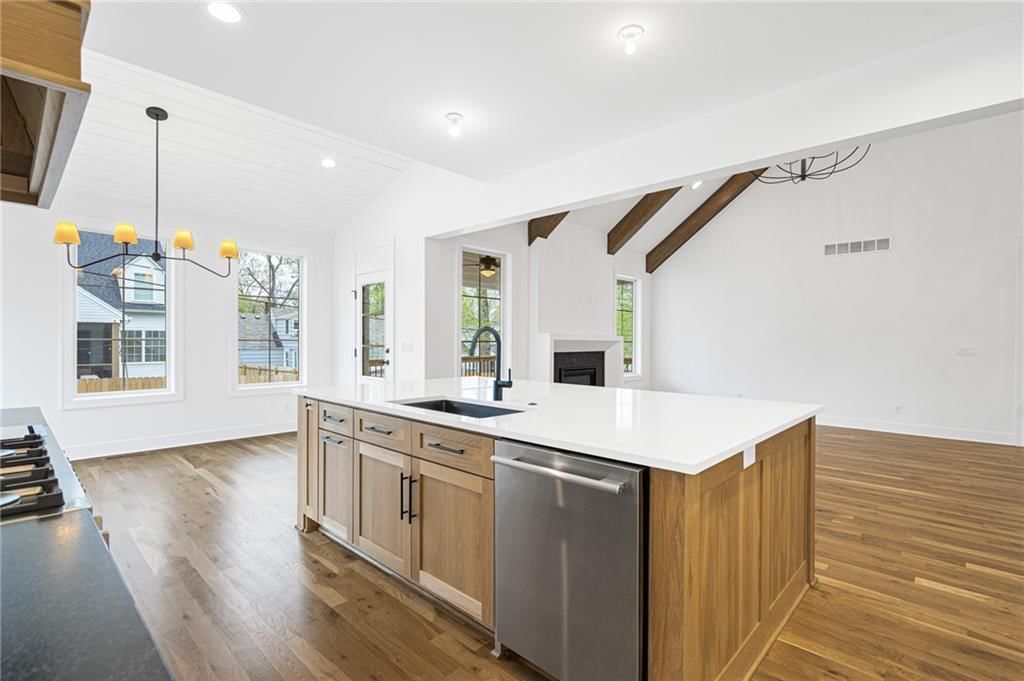 4016 W 67th Terrace — photo 5