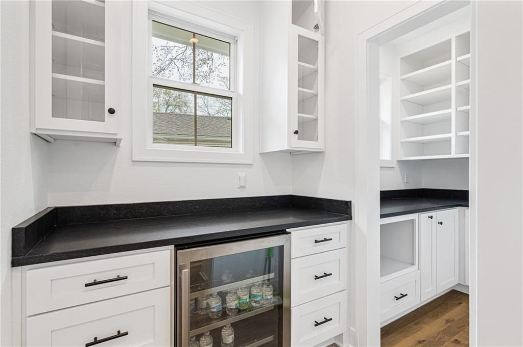 4016 W 67th Terrace — photo 9