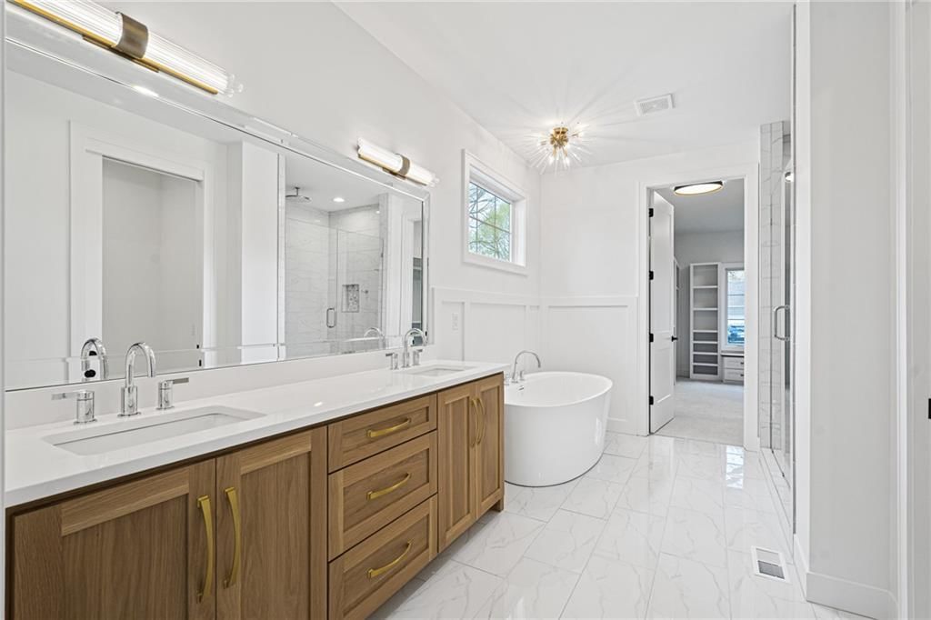 4016 W 67th Terrace — photo 13