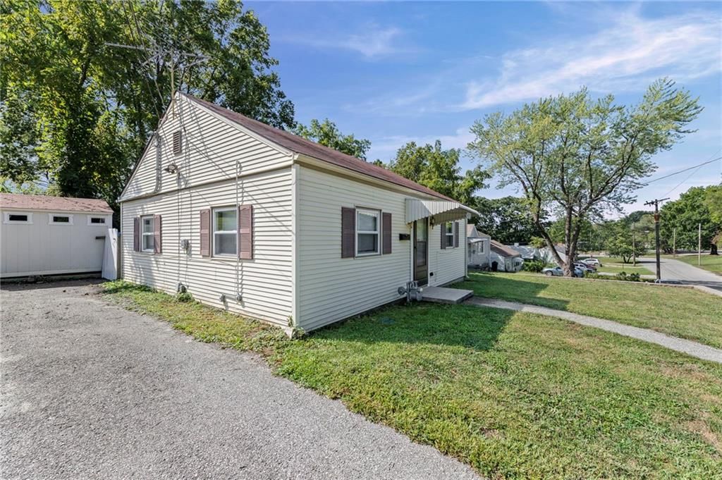 4535 Lafayette Avenue — photo 2