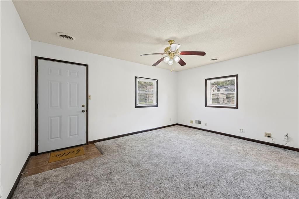 4535 Lafayette Avenue — photo 5