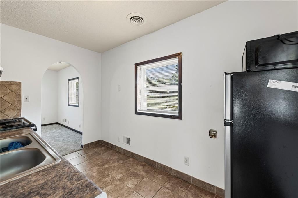 4535 Lafayette Avenue — photo 10