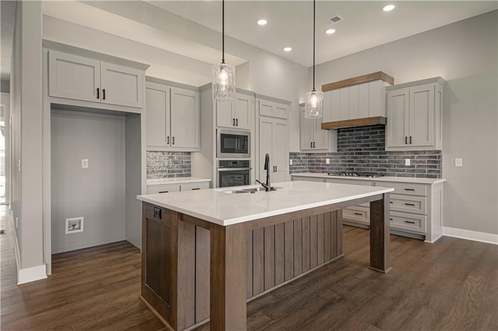 12435 Appaloosa Street — photo 10