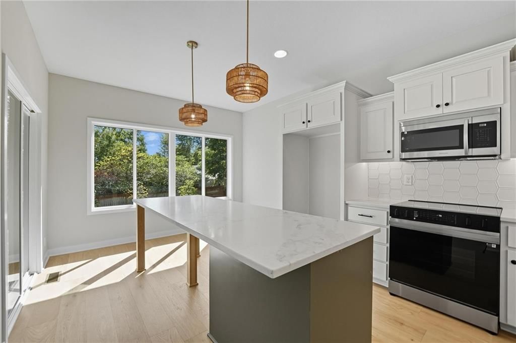 205 NW Orchard Court — photo 12