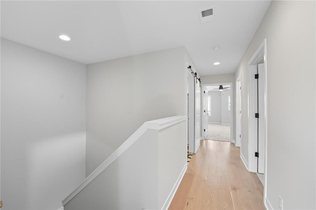 205 NW Orchard Court — photo 14
