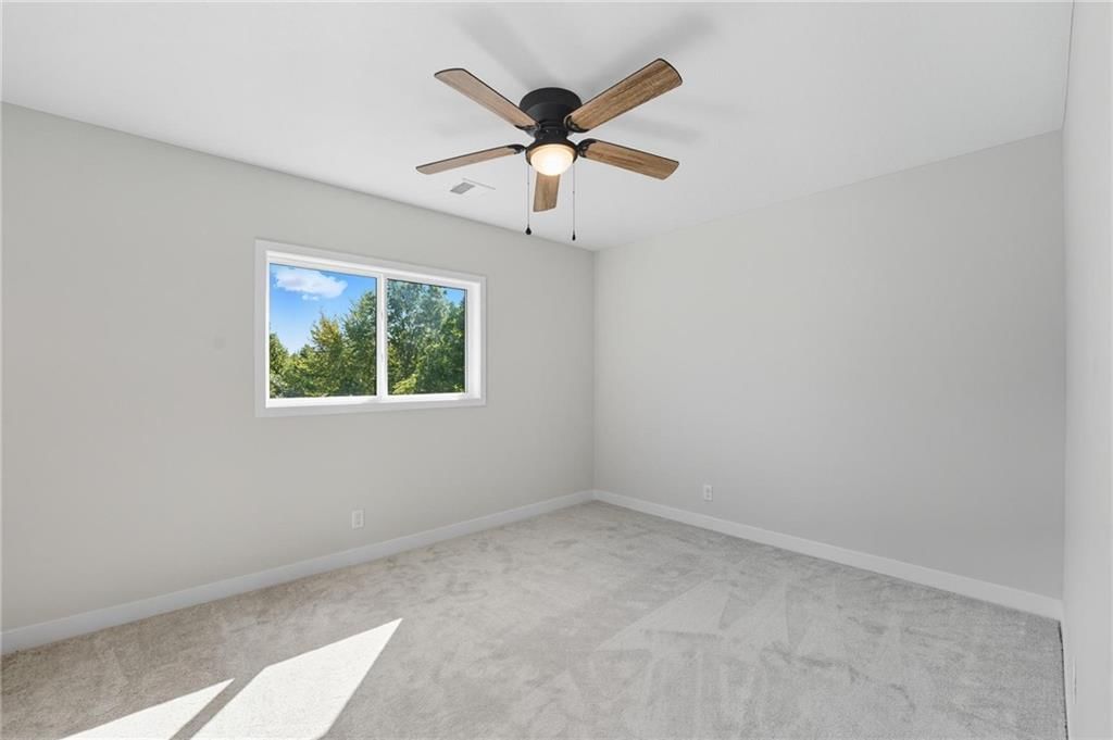 205 NW Orchard Court — photo 15