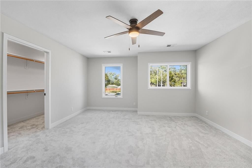 205 NW Orchard Court — photo 23