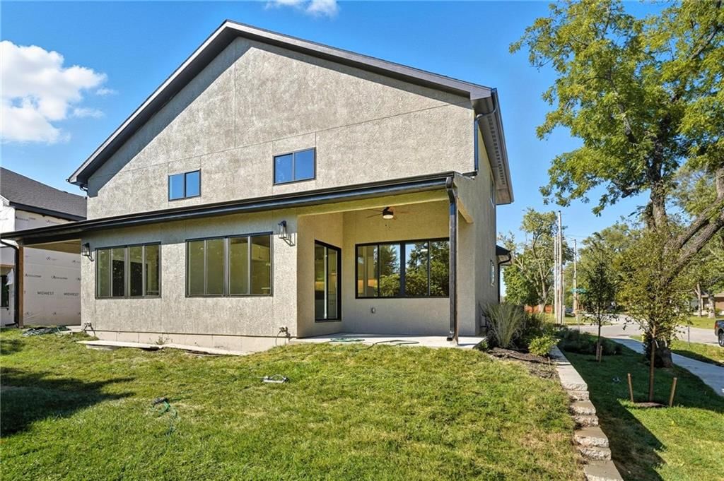 205 NW Orchard Court — photo 38
