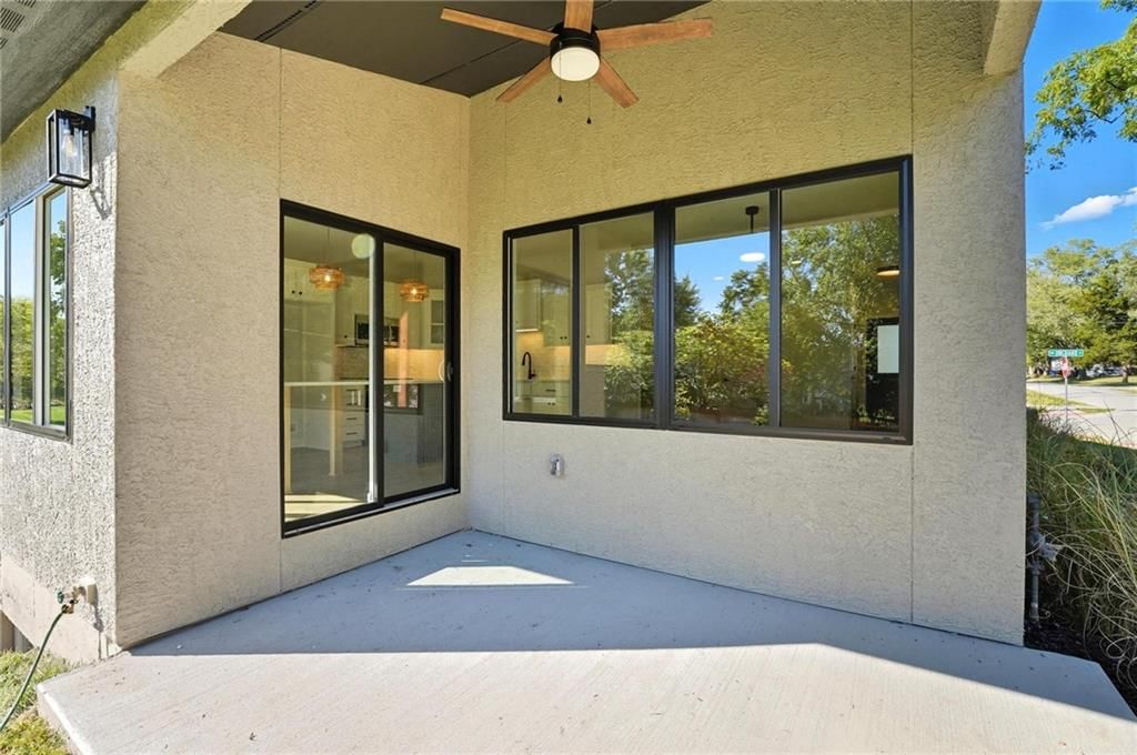 205 NW Orchard Court — photo 40