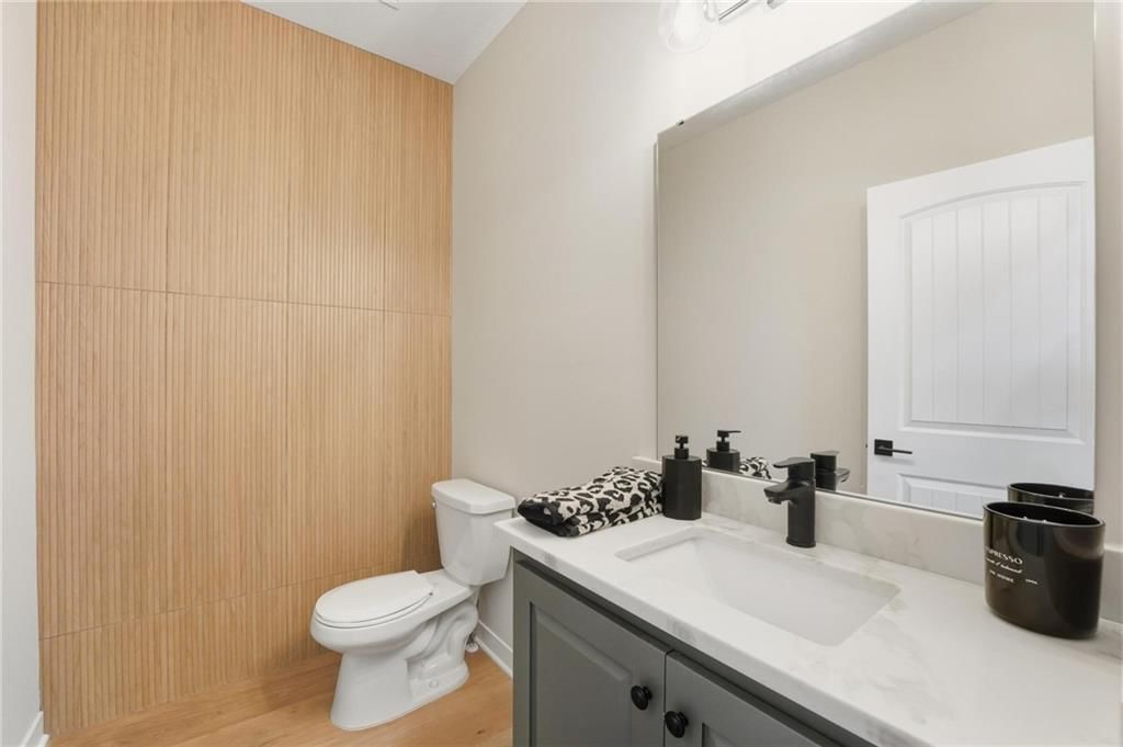 207 NW Orchard Court — photo 7