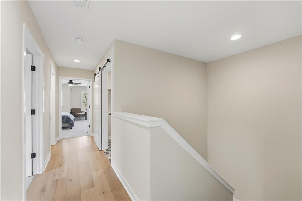 207 NW Orchard Court — photo 11