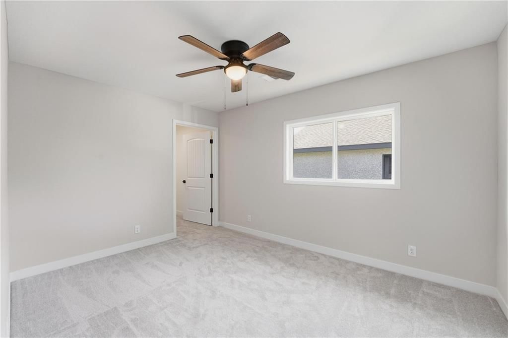 207 NW Orchard Court — photo 16