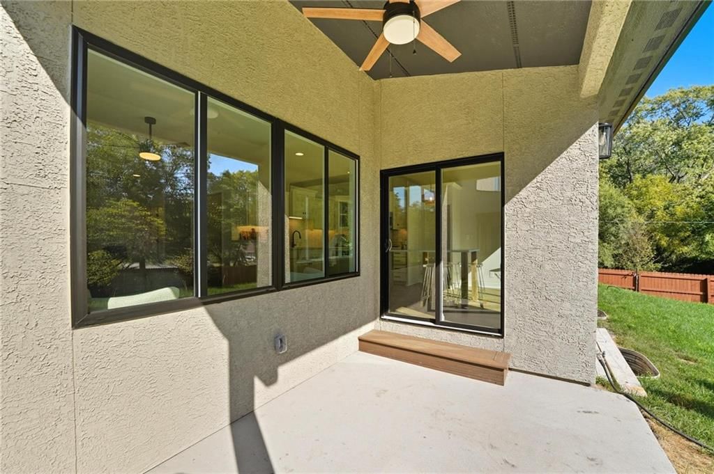 207 NW Orchard Court — photo 30