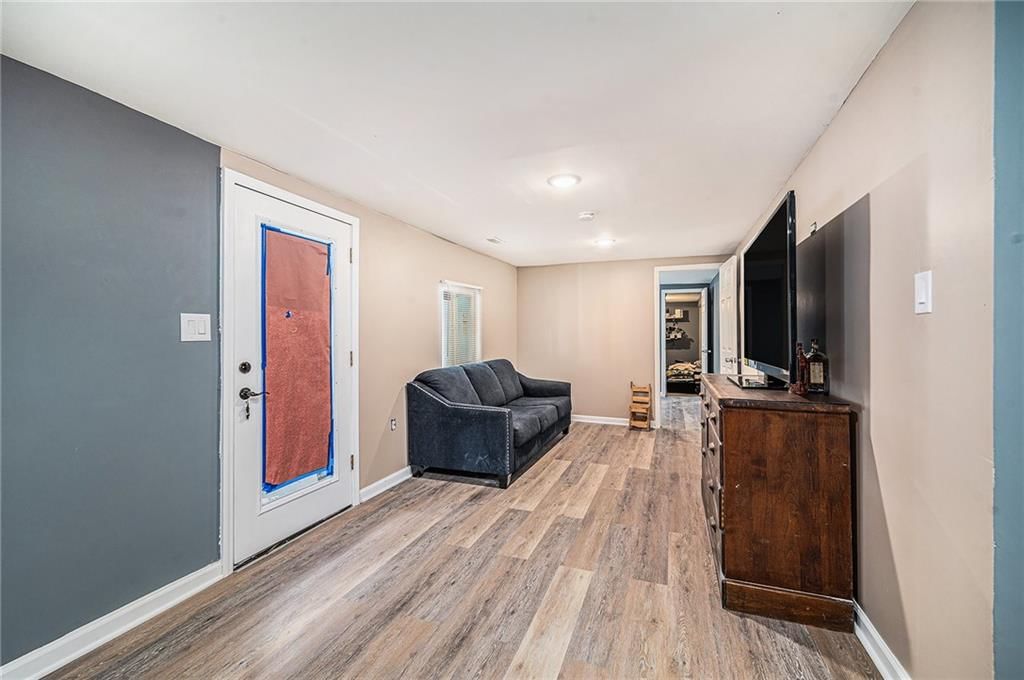 5140 Booth Avenue — photo 4