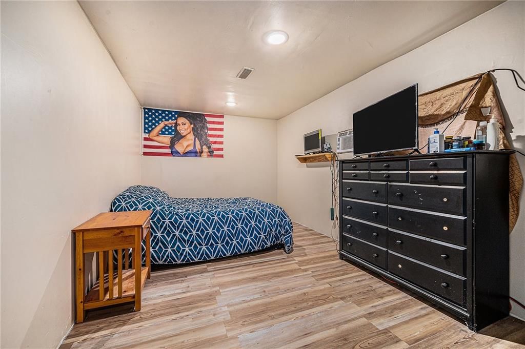 5140 Booth Avenue — photo 10