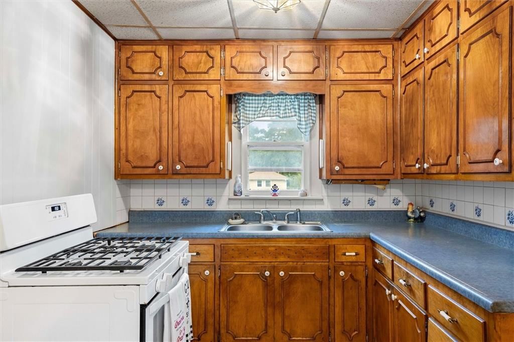 1400 S 81st Street — photo 5