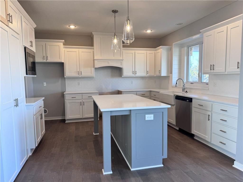 19320 W 114th Terrace — photo 5