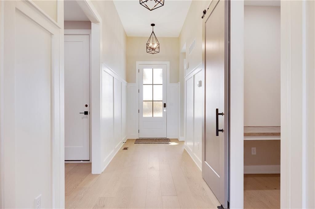 2345 NE Colonnade Avenue — photo 5