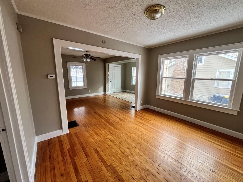 8020 Mercier Street — photo 8