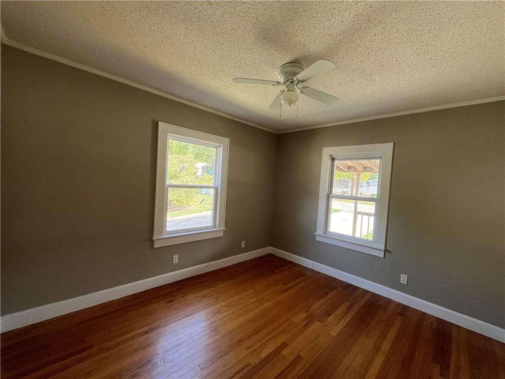 8020 Mercier Street — photo 21