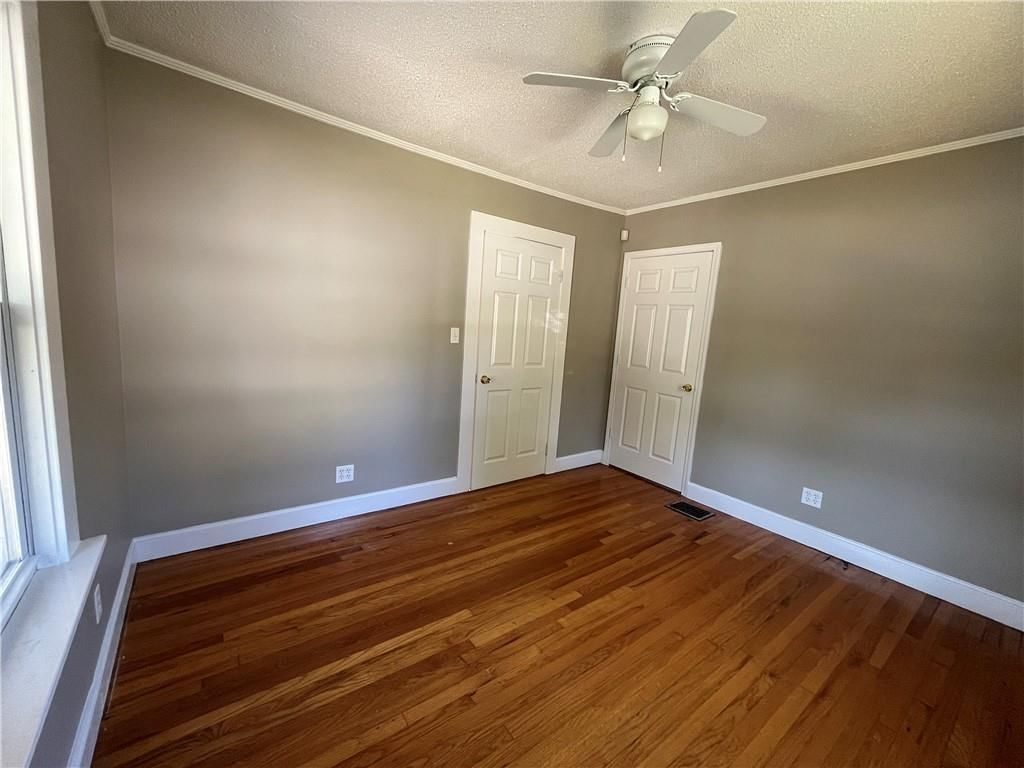 8020 Mercier Street — photo 24