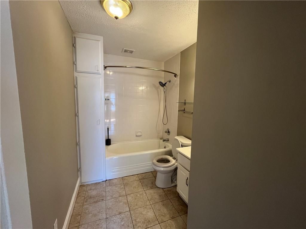 8020 Mercier Street — photo 28